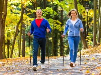 Gesundheit fördern mit Nordic Walking